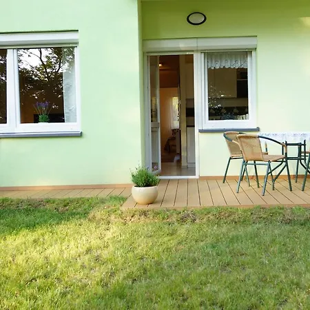 Dobryapartament - Apartament Lawendowy アパート ウストロン
